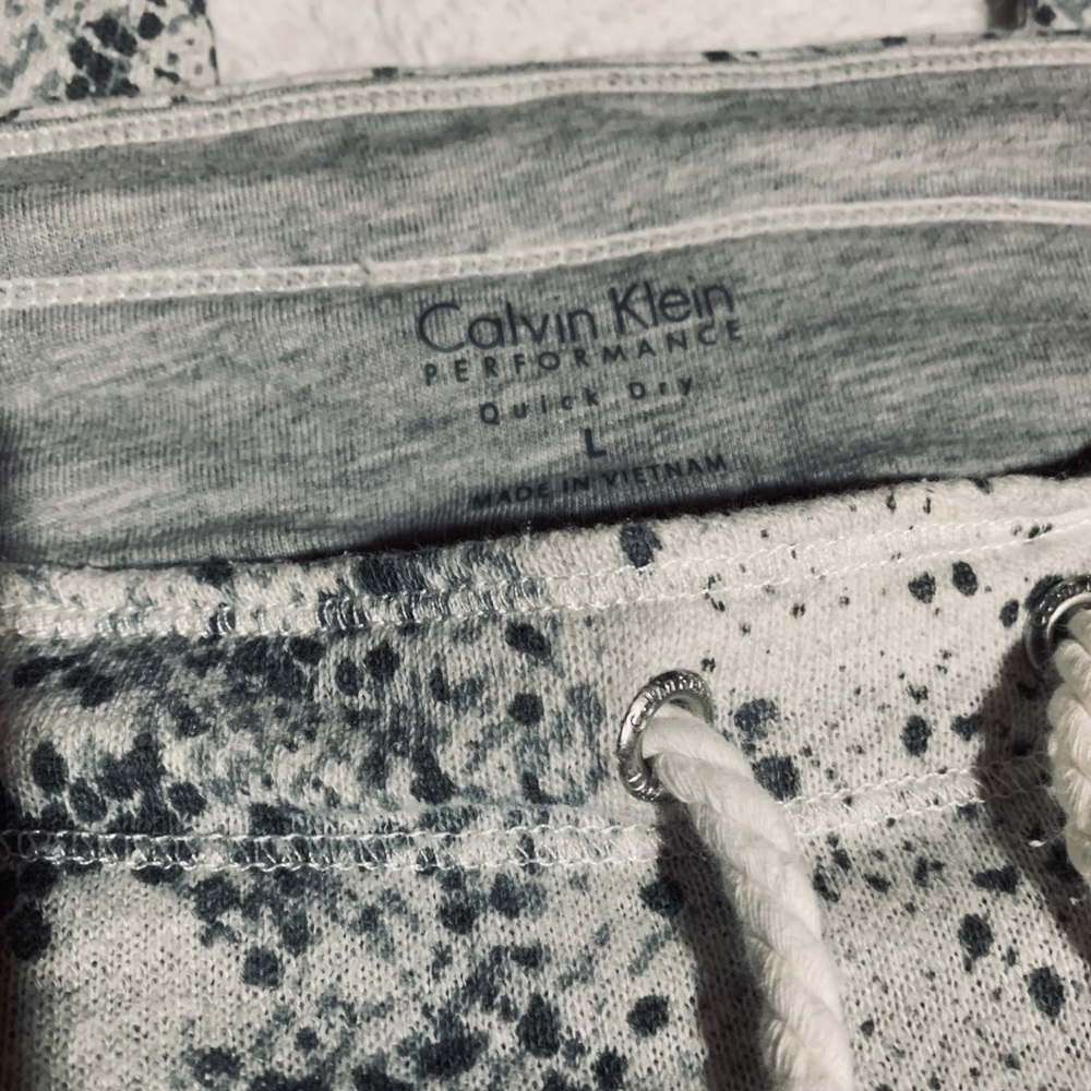 Calvin Klein Black White Python Print Capri Pant L - image 7